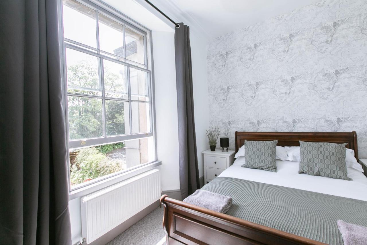 Spacious Apartment, Free Parking, Central Location Near To Uni, Hospital, Town 埃克塞特 外观 照片